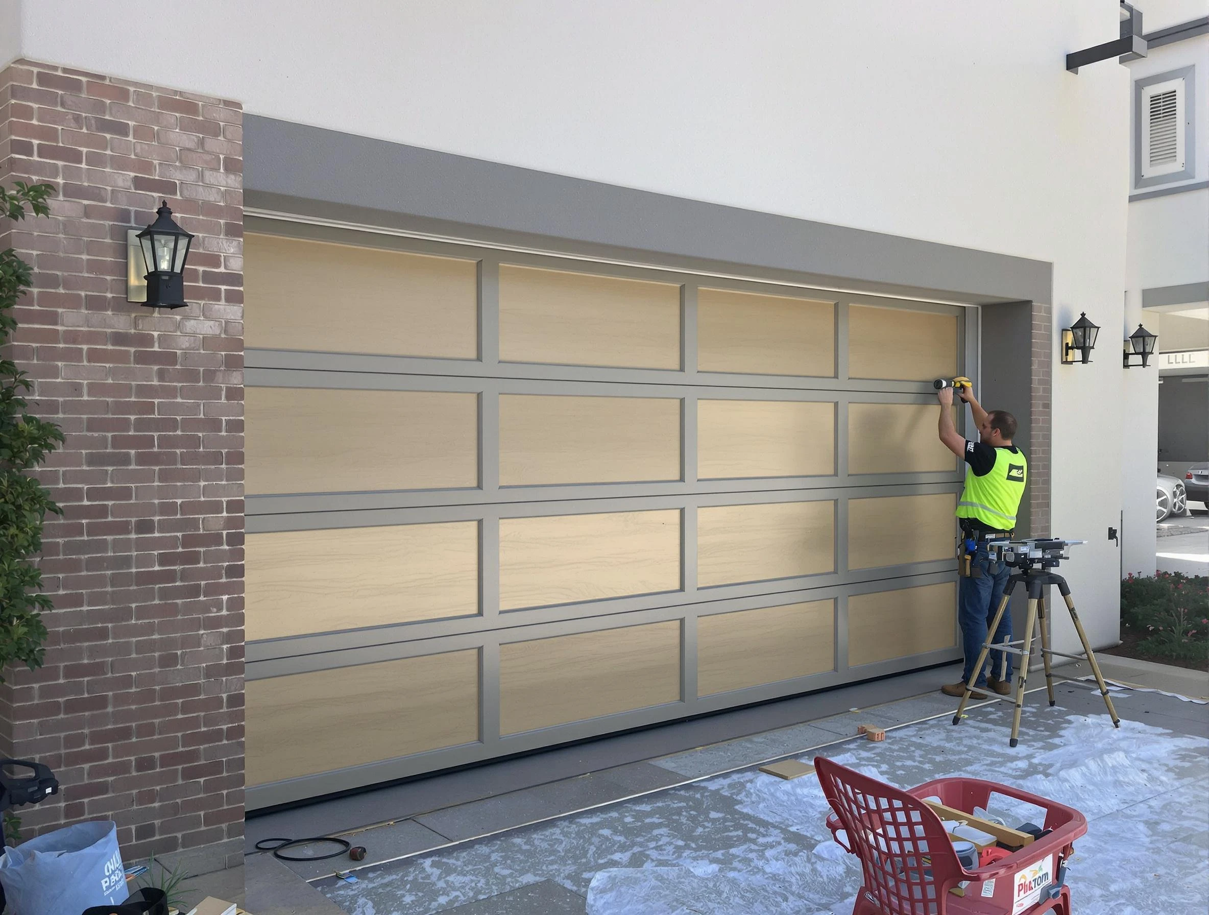 Garage door replacement service by Rio Communities Garage Door Repair in Rio Communities